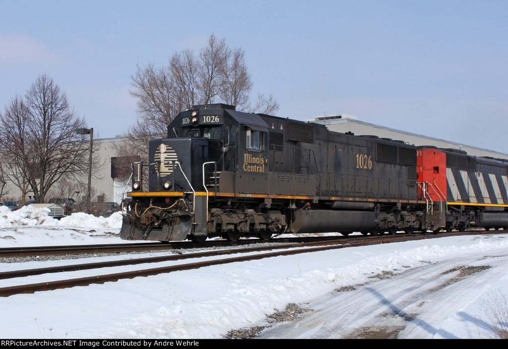 A standard cab SD70 with a Deathstar on the nose - SWEET!